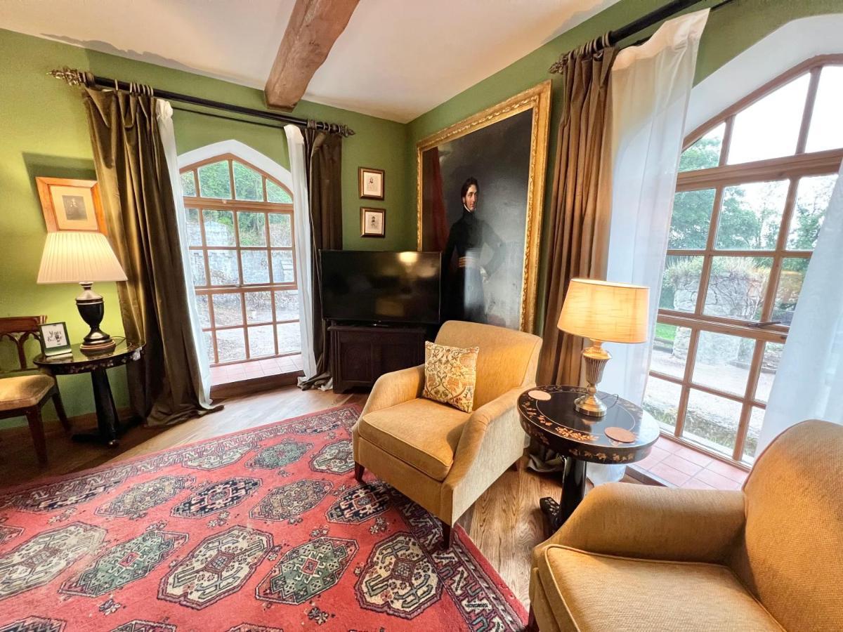 Tan-Yr-Ogo Gate Lodge, Gwrych Castle Llanddulas Extérieur photo